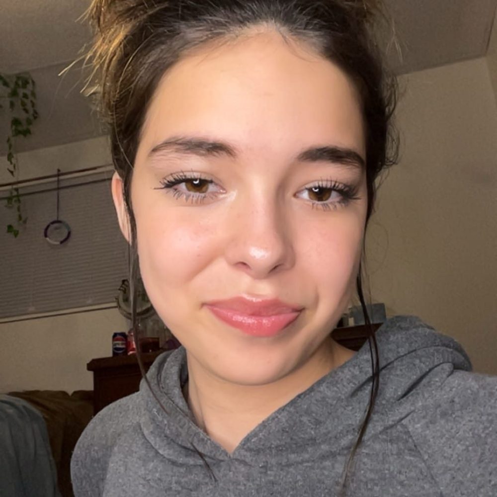 Meet your Posher, Angela